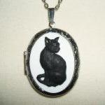 Black Cat Cameo Necklace Locket Pendant Sitting..